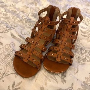 Gladiator sandal